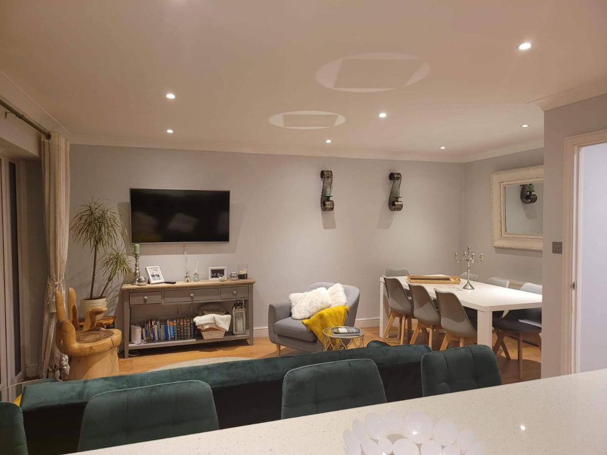 Three Bedroom Apartment By Beautiful Park Londres Exterior foto