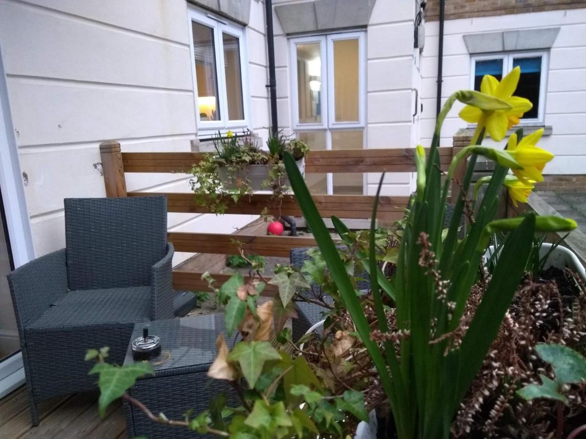 Three Bedroom Apartment By Beautiful Park Londres Exterior foto