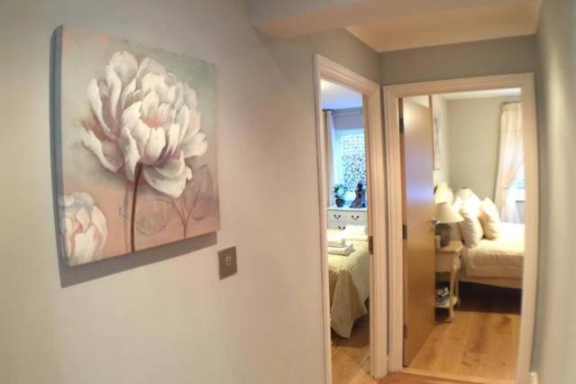 Three Bedroom Apartment By Beautiful Park Londres Exterior foto